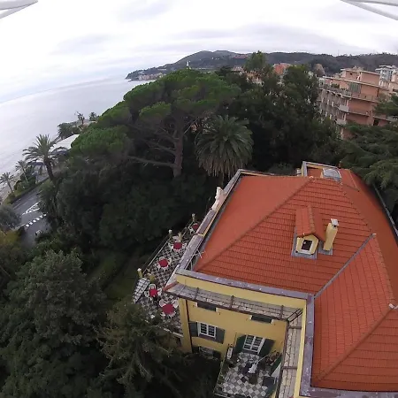 Hotel Sereno 2*